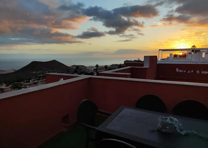 Cozy Two-Bedrooms Apartment With Big Terrace And Ocean View